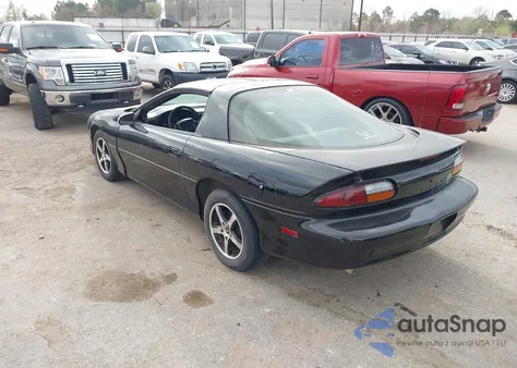 2002 Chevrolet Camaro z USA, uszkodzony, nr VIN 2G1FP22K522130950